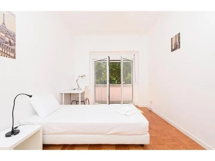 Houze_Central Lisbon 4 Room Flat 0*,